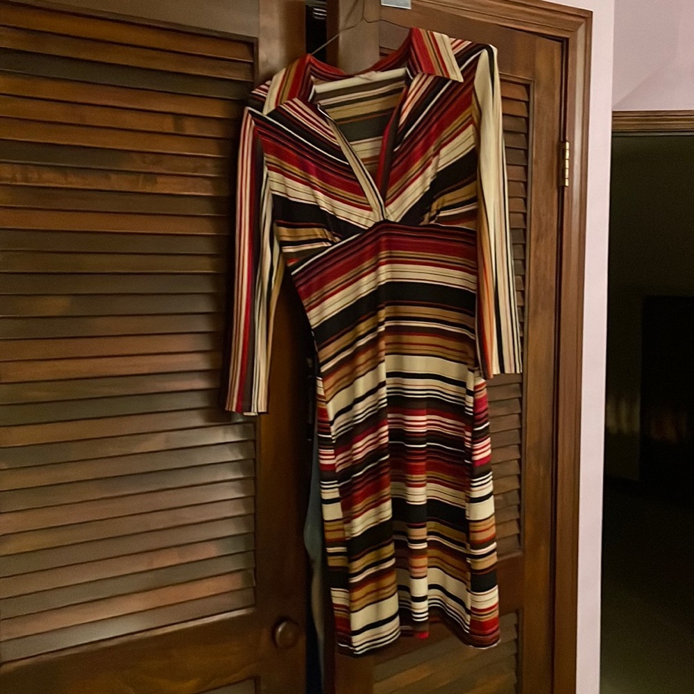 Poof! Medium 3/4 sleeve dress